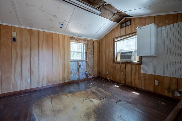 Empty room, Interior, Wood Texture Flooring, Wooden Walls