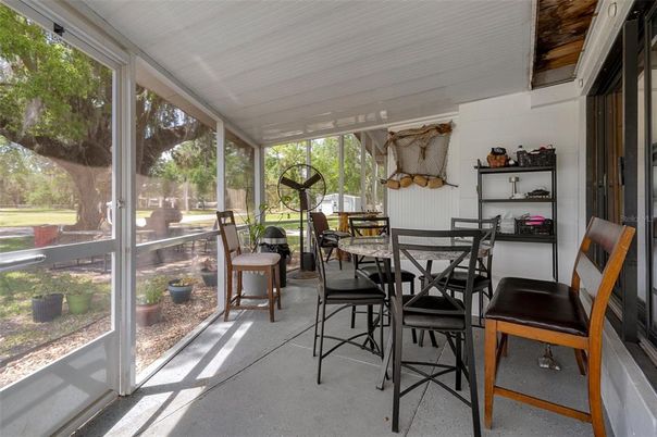 Dining room, Interior, Sun Room
