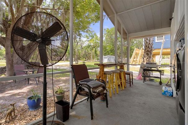 Exterior, Sun Room