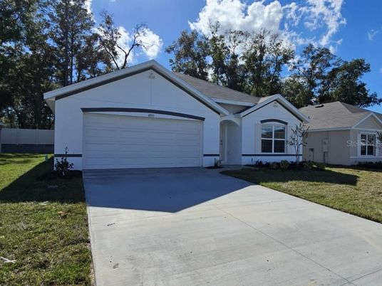 Attached, Exterior, Facade, Ranch