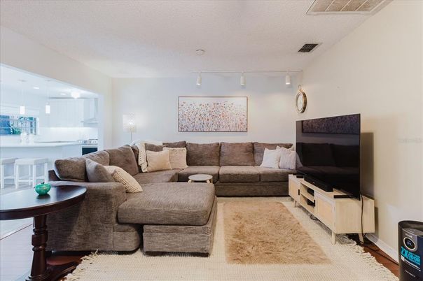 Interior, Kitchen, Living room, Pendant Lights, Recessed Lighting