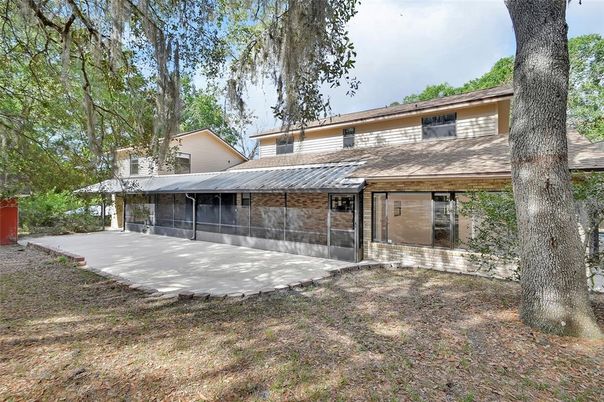 Exterior, Facade, Brick Facade, Ranch