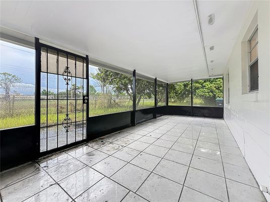 Empty room, Interior, Sun Room