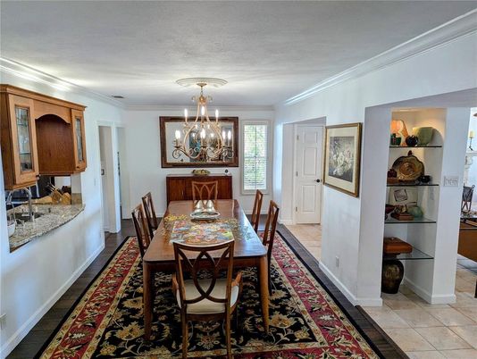 Chandelier, Dining room, Interior
