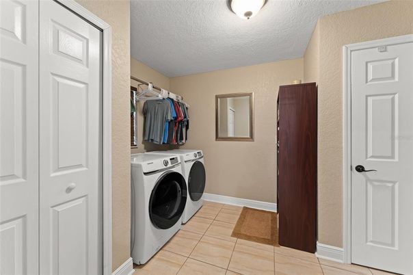 Interior, Washer