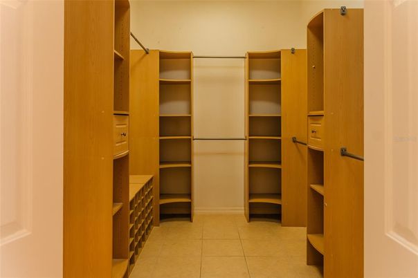 Interior, Walk-in Closets