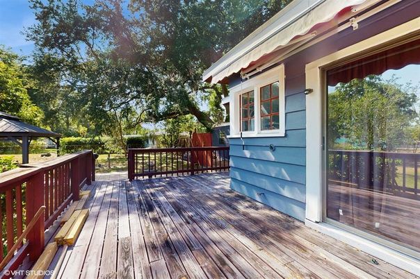 Exterior, Wood Texture Flooring