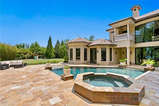 Exterior, Pool