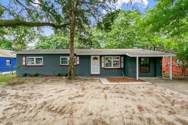 Backyard, Exterior, Facade, Ranch