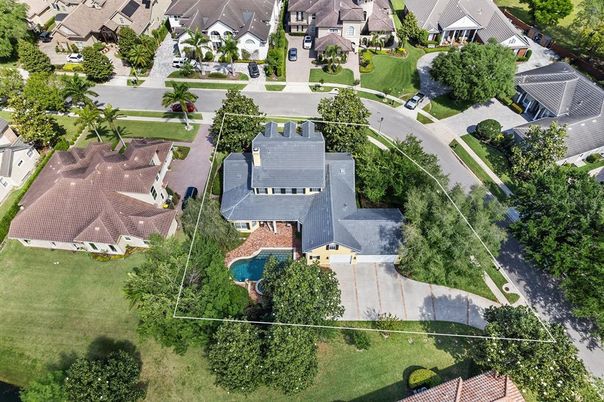 Exterior, Drone