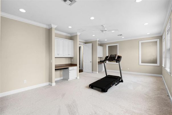 Fitness Equipment, Interior, Recessed Lighting