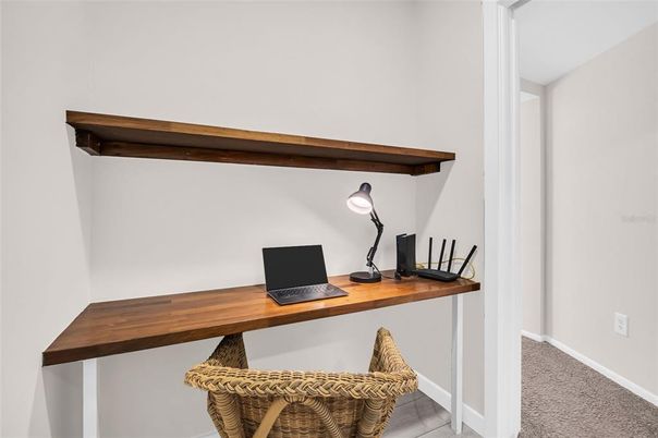 Home Office, Interior