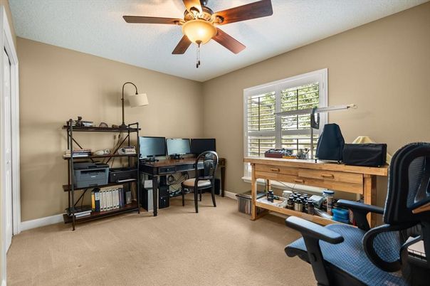 Home Office, Interior