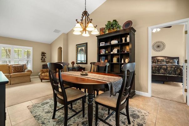 Bedroom, Chandelier, Dining room, Interior, Pendant Lights