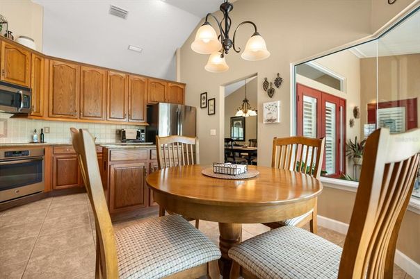 Dining room, Interior, Kitchen, Pendant Lights, Stainless Steel Appliances