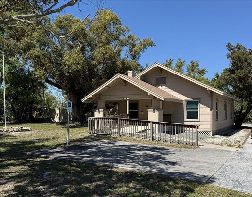 Backyard, Exterior, Facade, American Craftsman