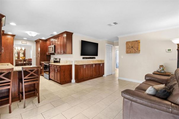 Dining room, Interior, Kitchen, Recessed Lighting, Stainless Steel Appliances