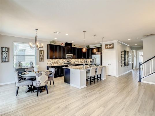 Chandelier, Dining room, Interior, Kitchen, Pendant Lights, Recessed Lighting, Wood Texture Flooring