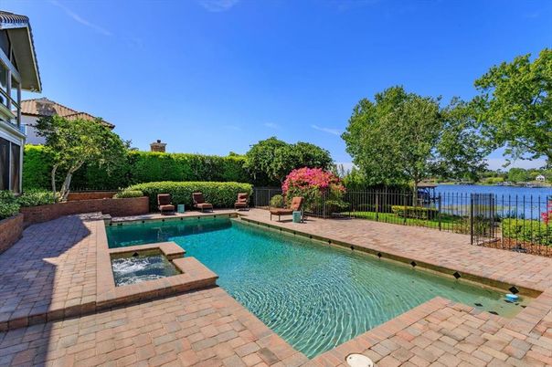 Exterior, Pool, Water