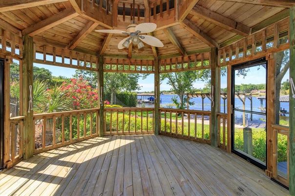 Interior, Sun Room, Water, Wooden Beams, Wooden Ceilings, Wood Texture Flooring