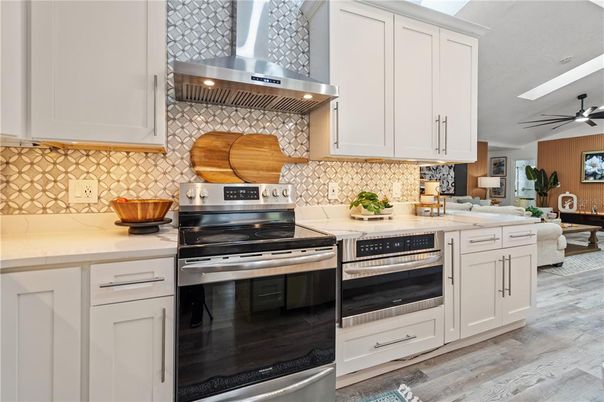 Interior, Kitchen, Living room, Stainless Steel Appliances, Wood Texture Flooring