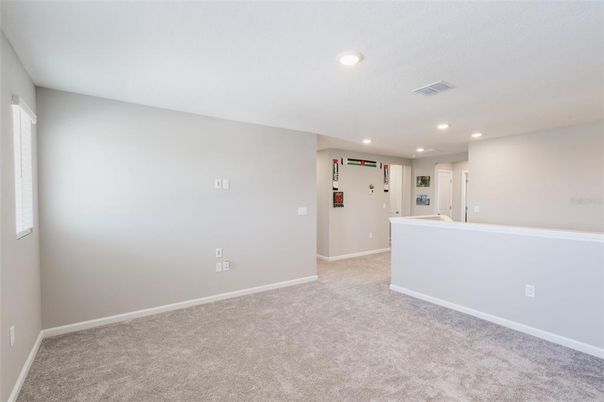 Empty room, Interior, Recessed Lighting