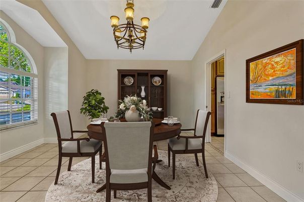 Chandelier, Dining room, Interior