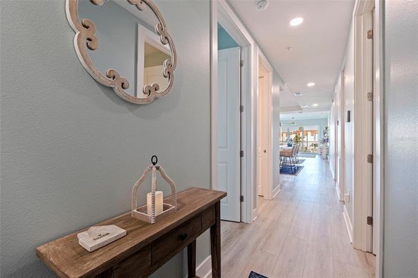Interior, Recessed Lighting, Wood Texture Flooring