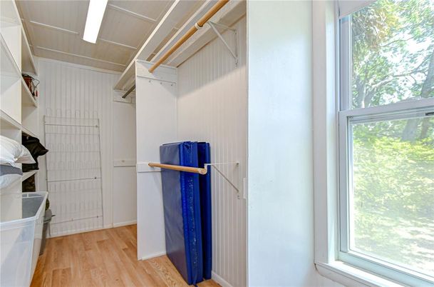Interior, Walk-in Closets, Wood Texture Flooring