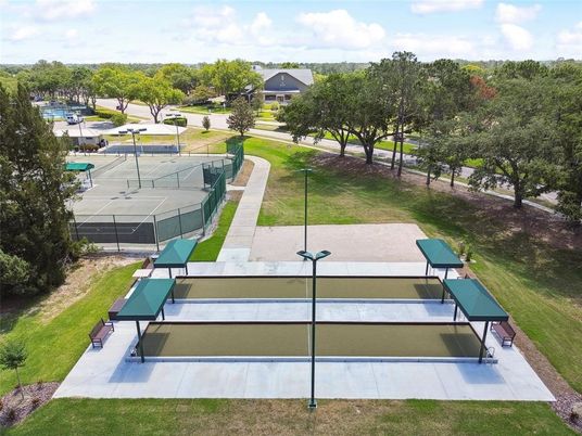 Exterior, Tennis Courts