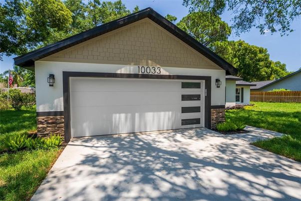 Detached Garage, Exterior