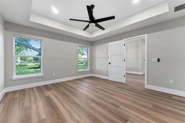 Empty room, Interior, Recessed Lighting, Wood Texture Flooring
