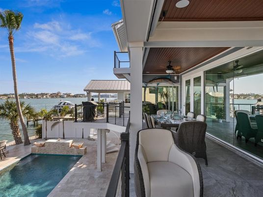 Exterior, Pool, Water