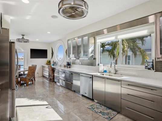 Dining room, Interior, Kitchen, Recessed Lighting, Stainless Steel Appliances