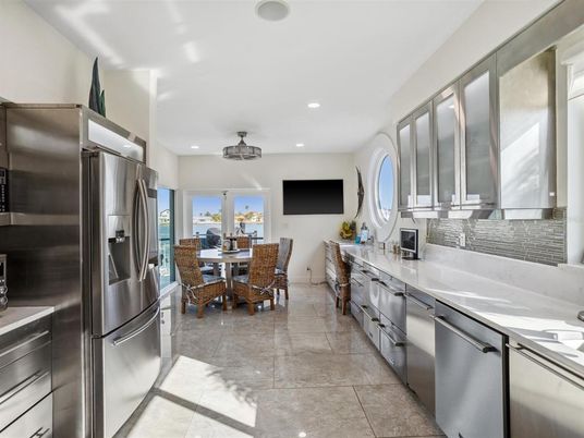Dining room, Interior, Kitchen, Recessed Lighting, Stainless Steel Appliances