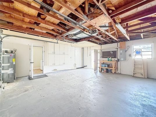 Garage, Interior, Wooden Beams, Wooden Ceilings