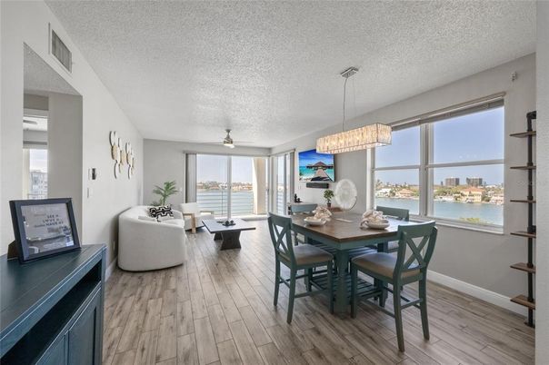 Chandelier, Dining room, Interior, Living room, Pendant Lights, Water, Wood Texture Flooring