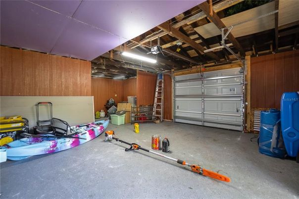 Garage, Interior, Wooden Beams, Wooden Walls