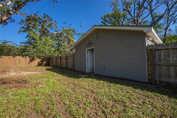 Backyard, Exterior