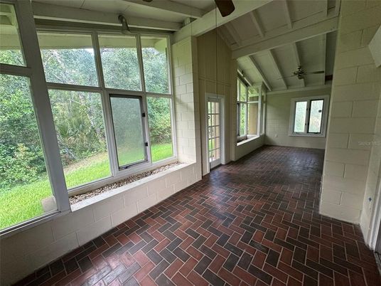 Empty room, Interior, Sun Room