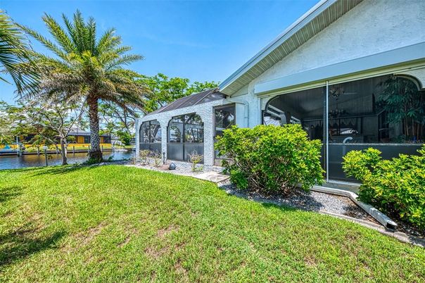 Backyard, Exterior, Water