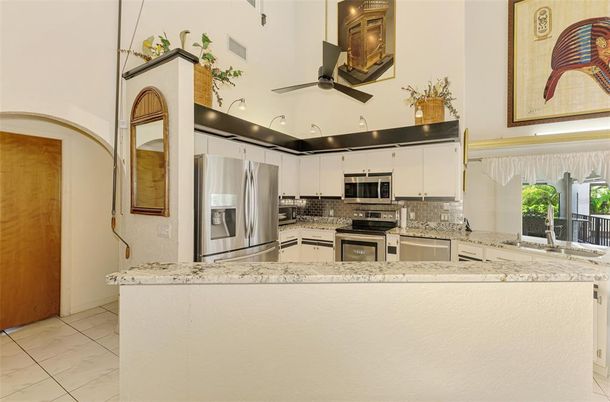 Interior, Kitchen, Marble, Stainless Steel Appliances