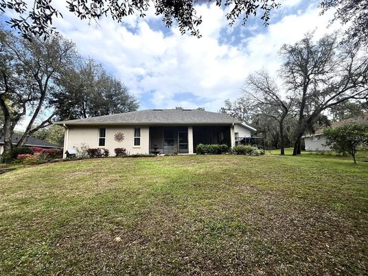 Backyard, Exterior, Facade, Ranch