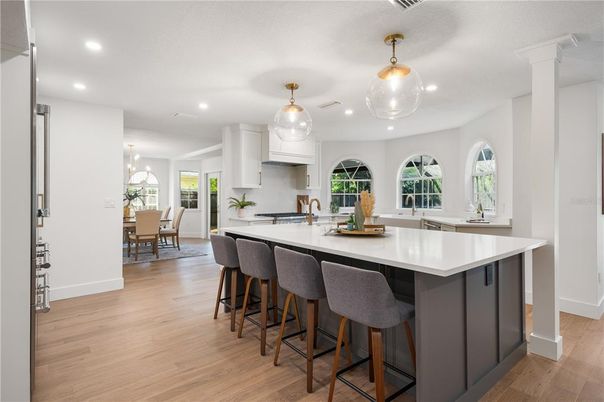 Chandelier, Dining room, Interior, Kitchen, Pendant Lights, Recessed Lighting, Wood Texture Flooring