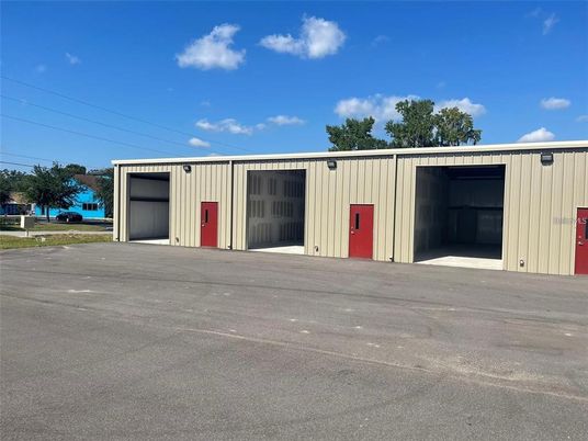 Detached Garage, Exterior