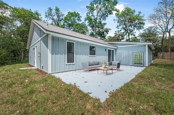 Backyard, Exterior