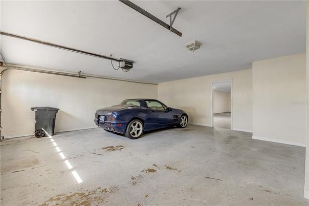 Garage, Interior