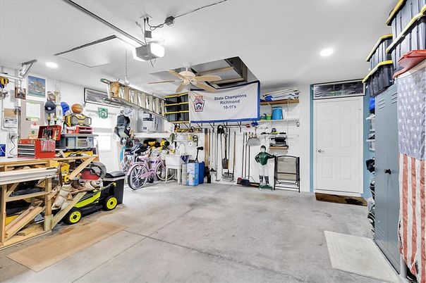 Fitness Equipment, Interior, Recessed Lighting