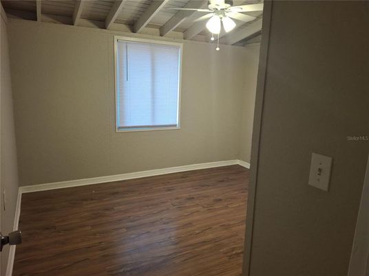 Empty room, Interior, Wooden Ceilings, Wood Texture Flooring