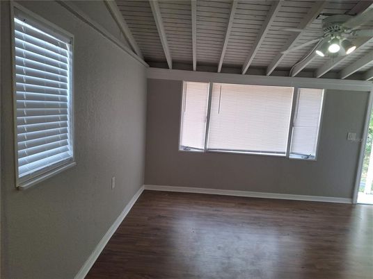 Empty room, Interior, Wooden Ceilings, Wood Texture Flooring